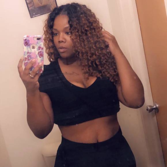 Meet your Posher, Ashley - Picture 1 of 1